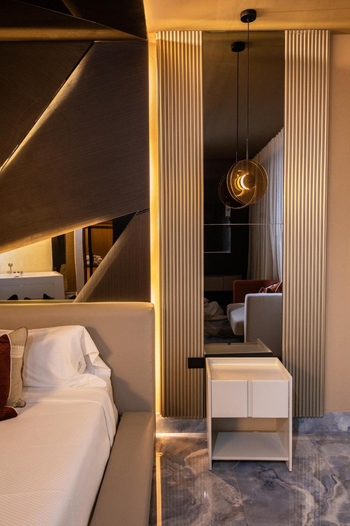 Lovera Hotel 圣地亚哥洛斯卡巴 外观 照片